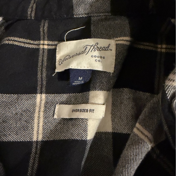 Universal thread Flannel - Picture 3 of 3